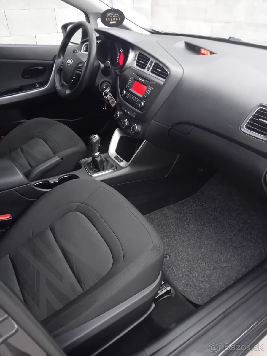 Kia Ceed - 7