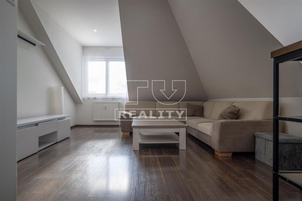 ZNÍŽENIE-TEHLOVÝ 2 IZBOVÝ PODKROVNÝ BYT V KYSUCKOM NOVOM... - 7