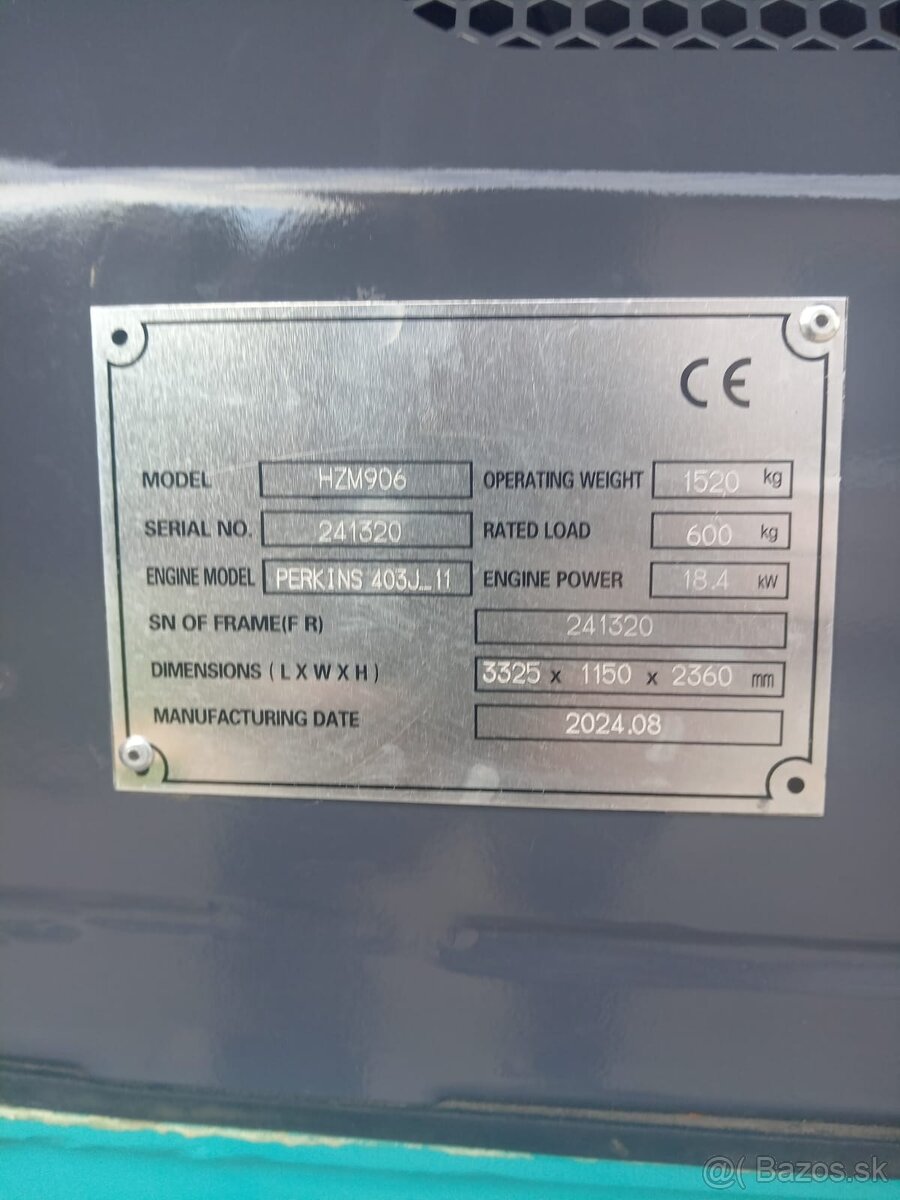 Klbovy nakladac HZM 906 - 7