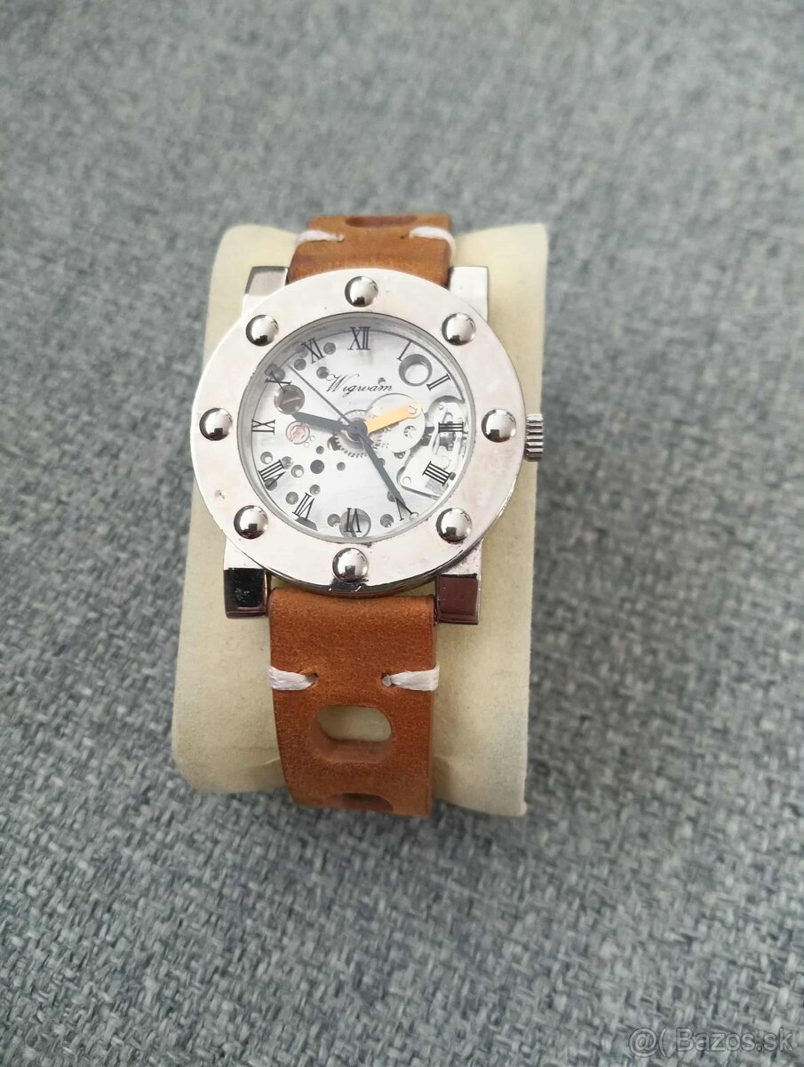 Mechanické naťahovacie hodinky, jedinečný dizajn - 7