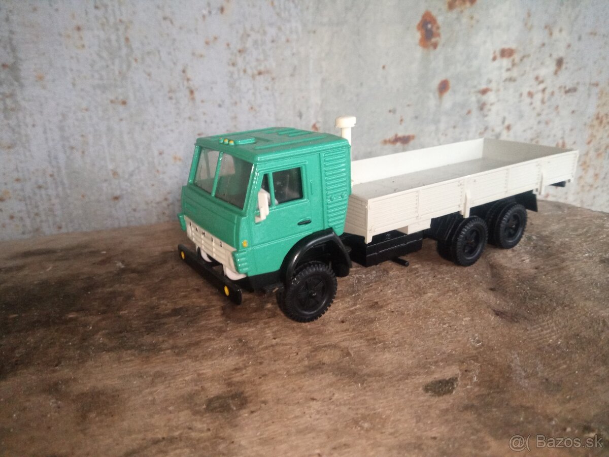 Staré hračky - Kamaz - 7