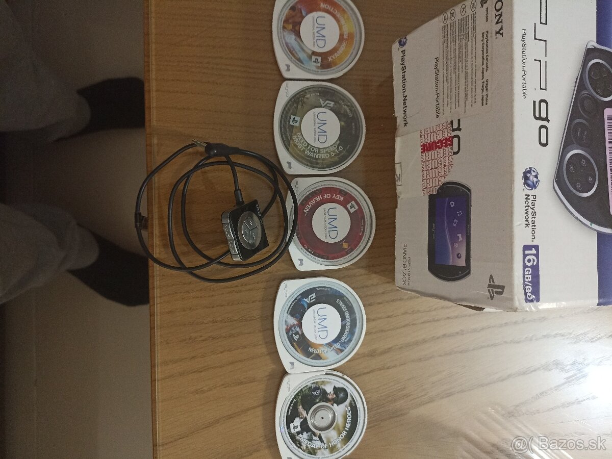 PSP go - 7
