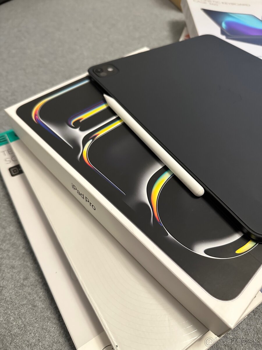 iPad Pro 13 M4 - 100% batéria, bohaté príslušenstvo - 7