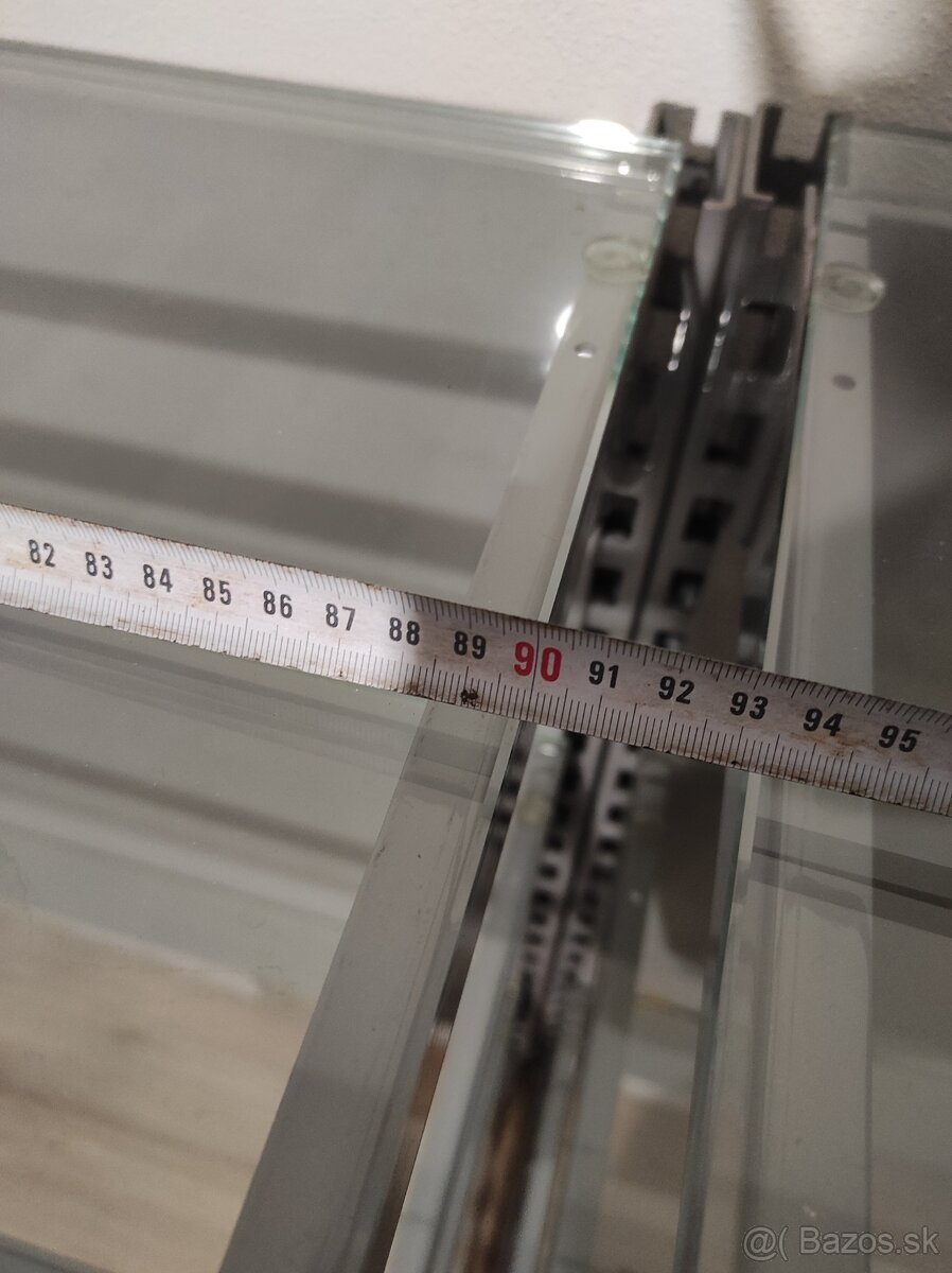 Regál - 7