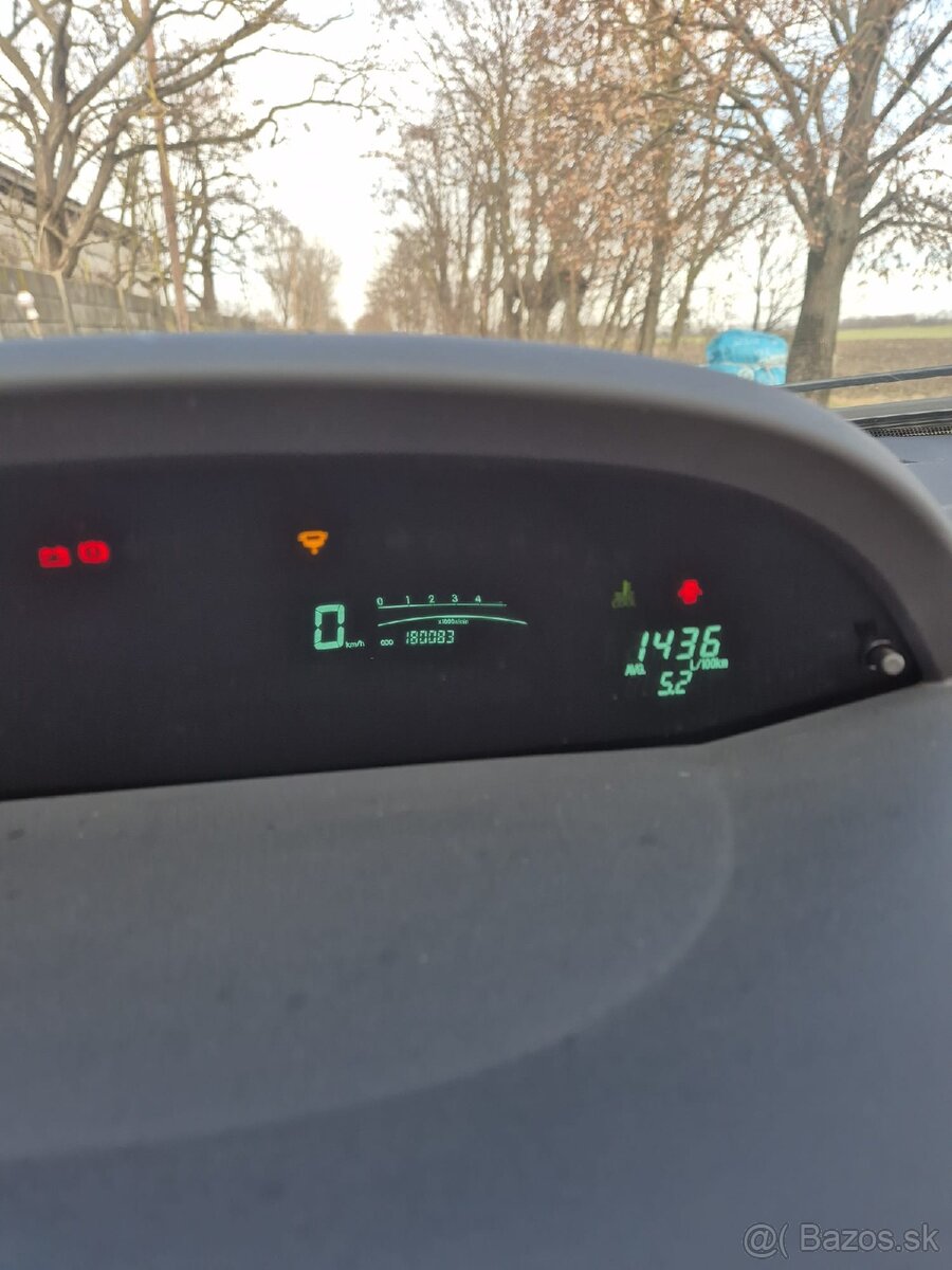 Toyota Yaris 1.4D-4D Diesel - 7