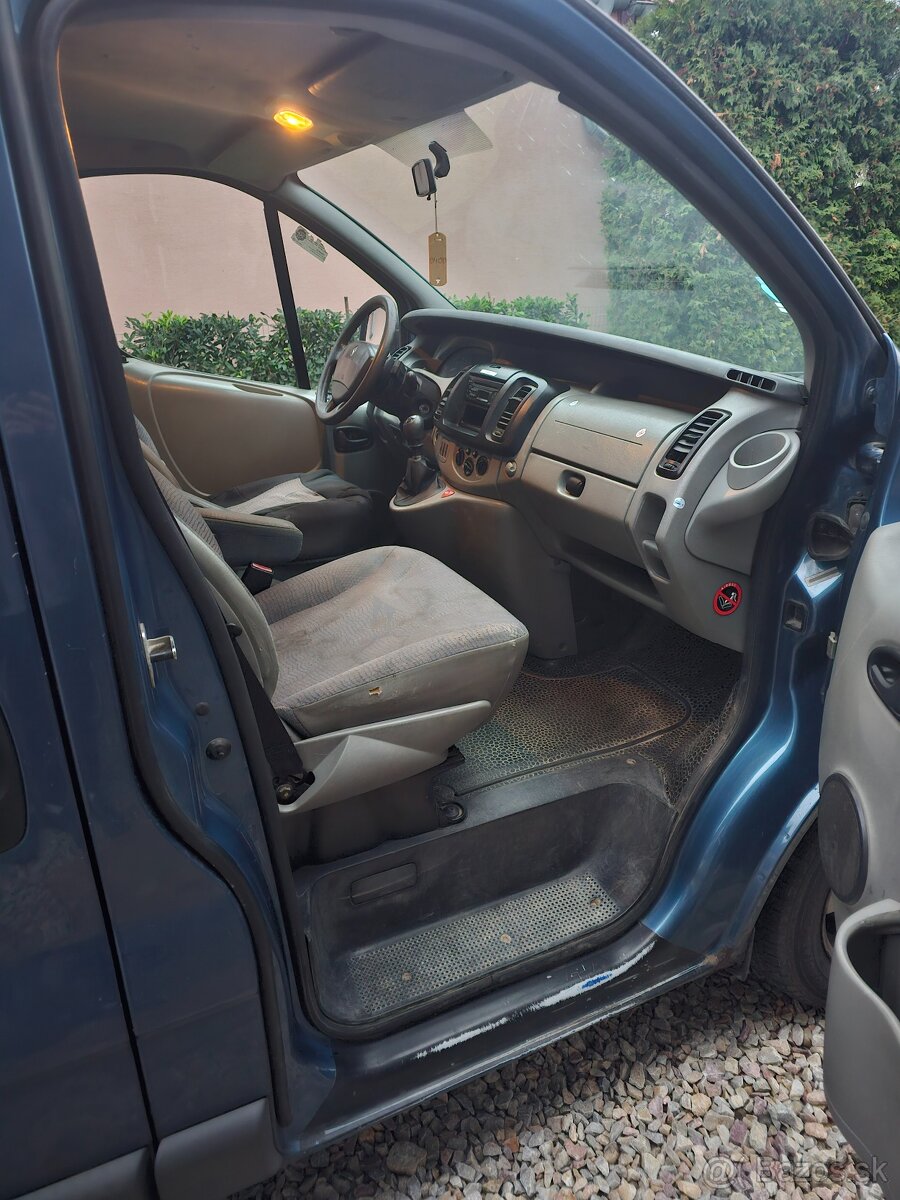 Renault trafic 99.00kw - 7