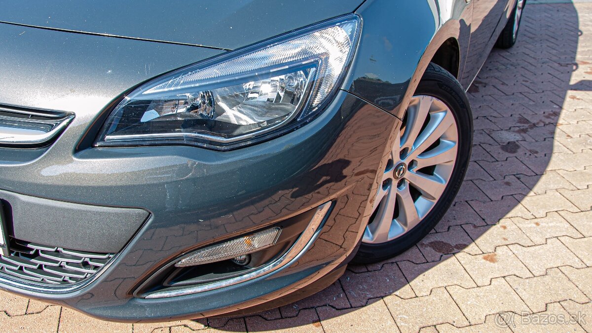 Opel Astra Sport Tourer ST 1.4 Turbo 140k, 103KW, M6, 5d - 7