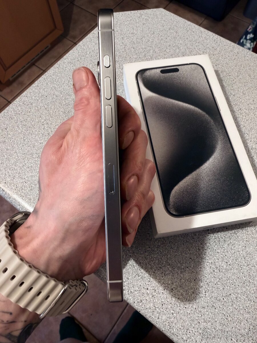 PREDÁM IPHONE 15 PRO MAX 256GB, White Titanium - 7