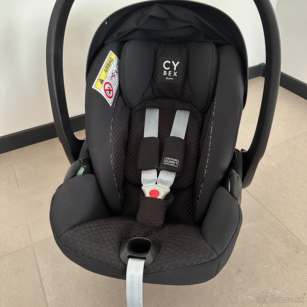 CYBEX Cloud T i-Size Urban Mobility Black - 7