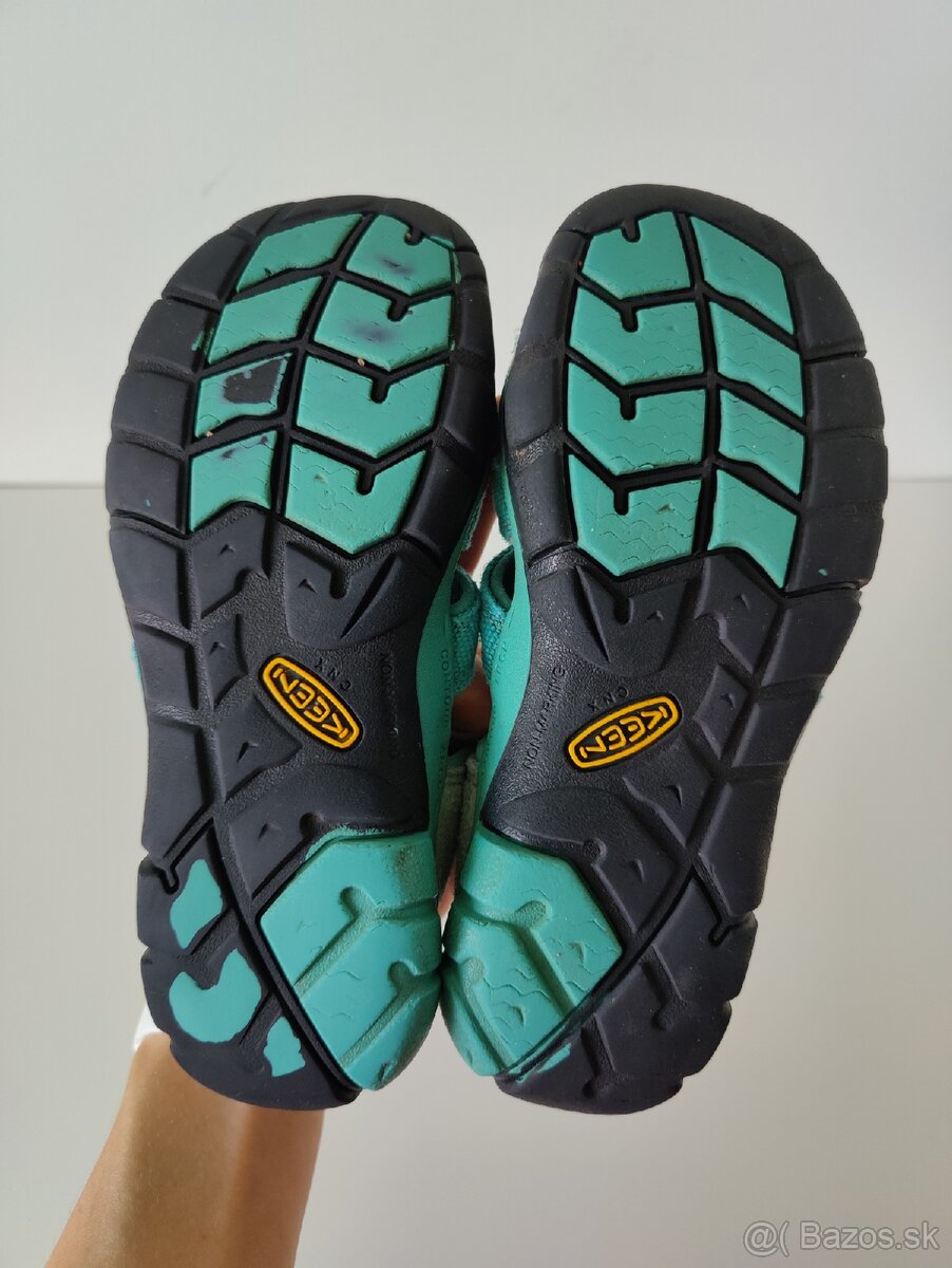 Sandále Keen CNX veľ. 32/33 - 7