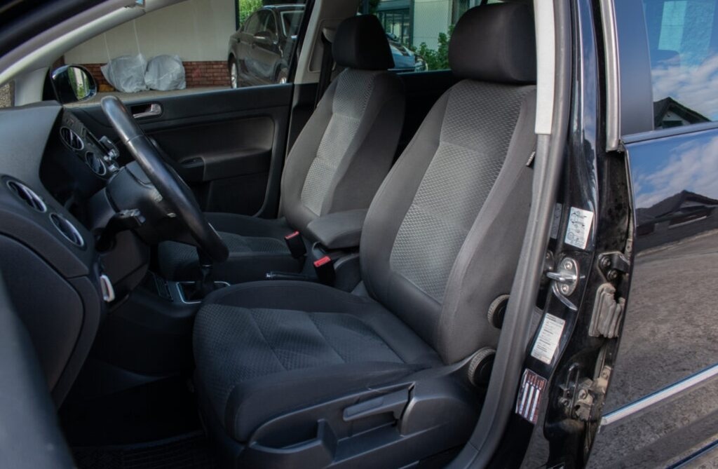 Volkswagen Golf Plus 1.6 TDI Comfortline - 7