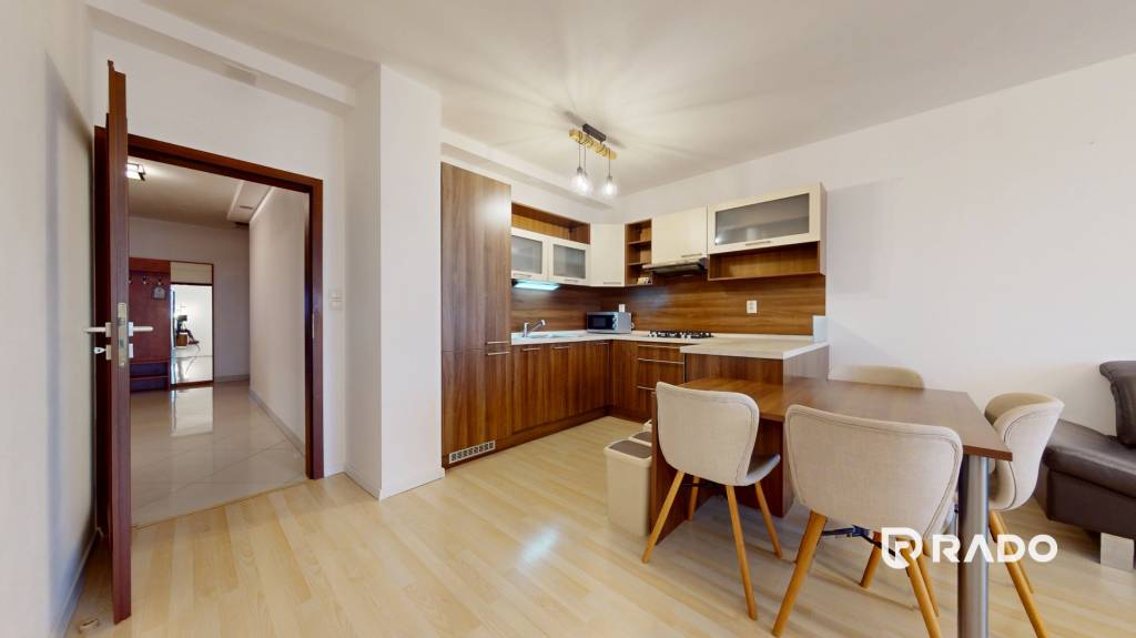 RentHub | Svetlý priestranný 2 izbový byt | parkovanie | Váp - 7