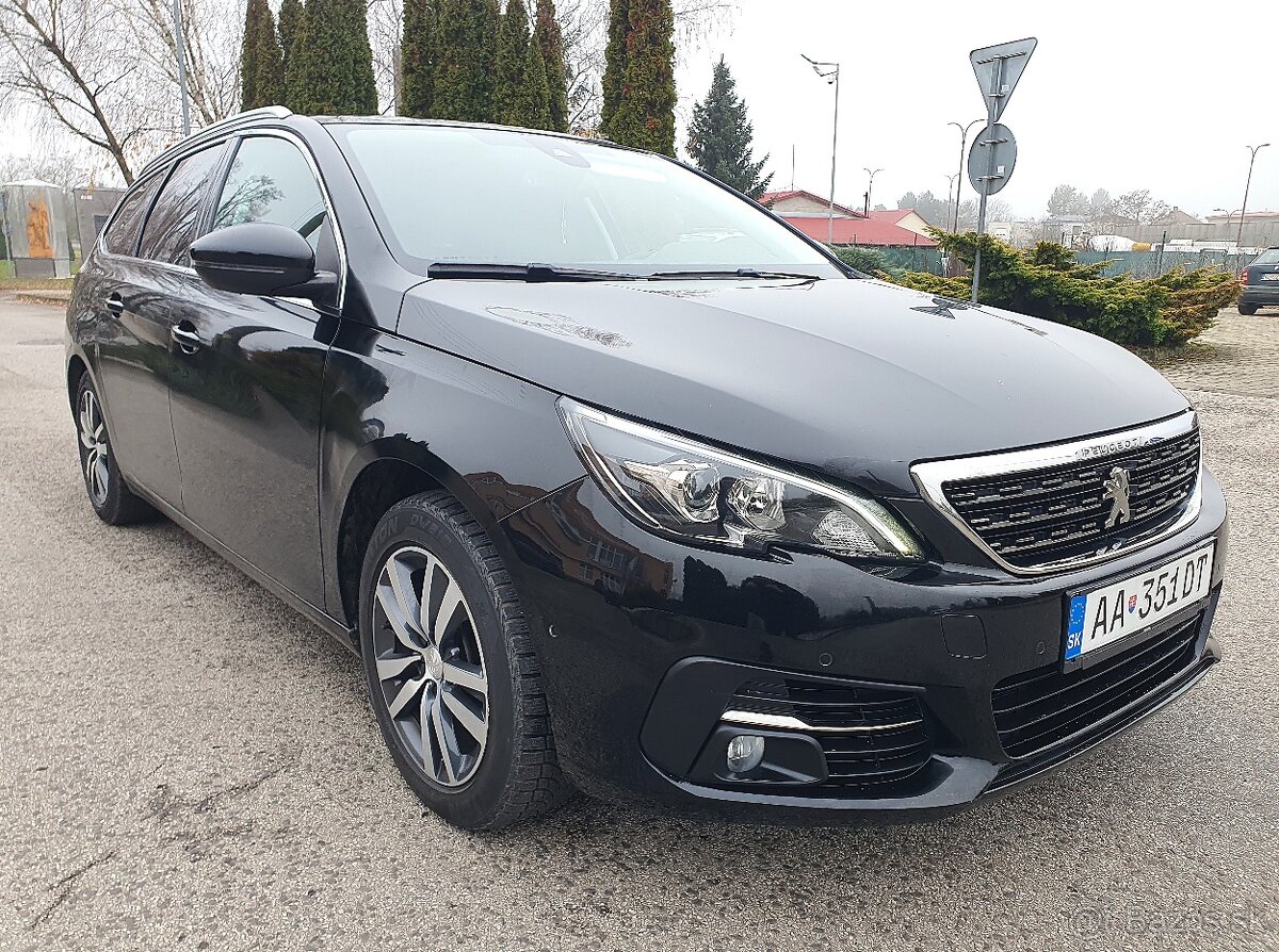 Peugeot 308 Break/SW 1.2 PureTech Allure EAT6 - 7