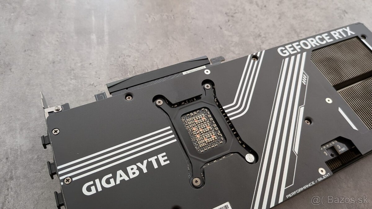 GIGABYTE GeForce RTX 5080 WINDFORCE OC SFF 16GB - 7