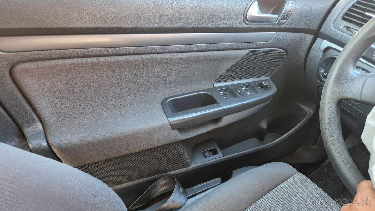 Volkswagen Jetta 1,6i 75kw - 7