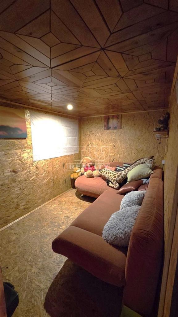 ZÁHRADNÁ CHATKA VO VYHĽADÁVANEJ LOKALITE - MOJŠOVÁ LÚčKA... - 7