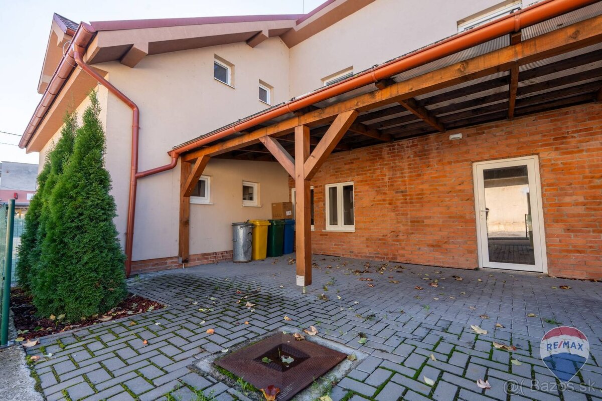 na predaj rodinný dom + podnikateľské priestory Nemšová - 7