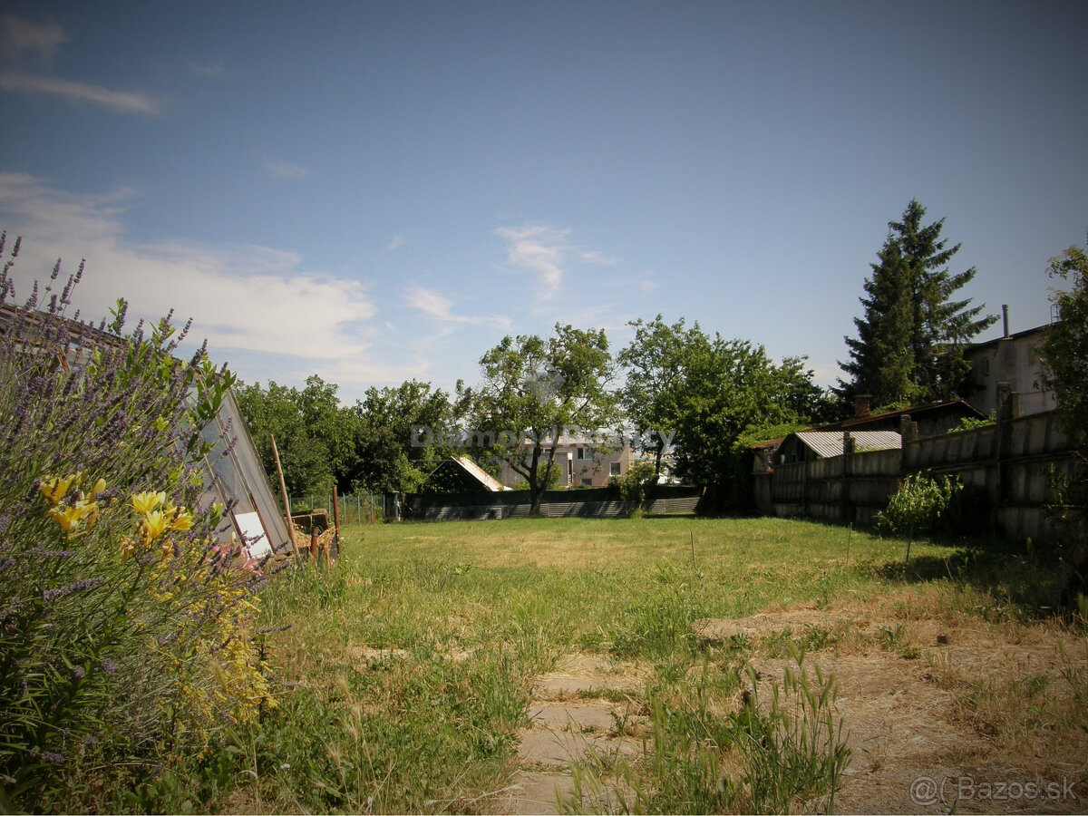 Slnečný stavebný pozemok Košice-Pereš, bez stavebnej uzávery - 7