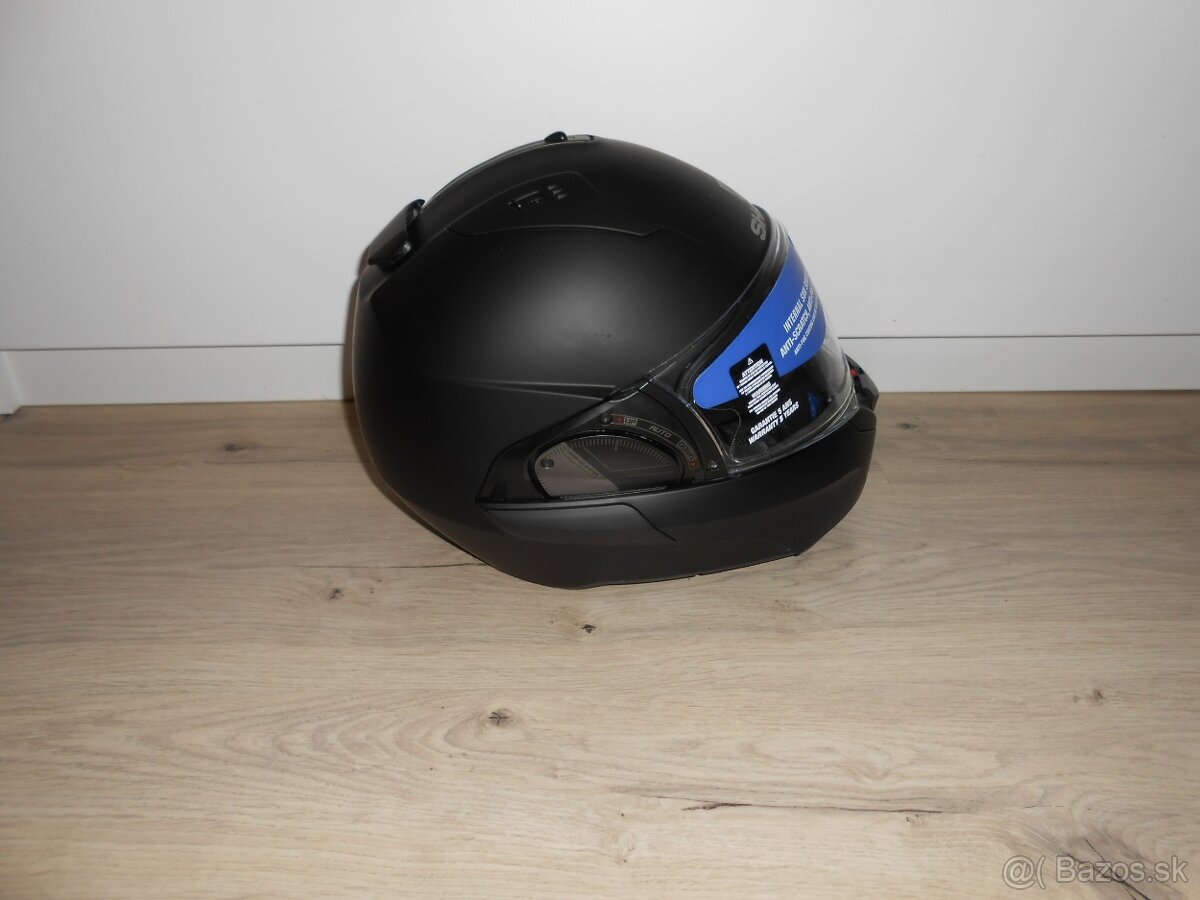 Predam krasnu novu moto prilbu znacky SHARK SPARTAN GT BLANK - 7