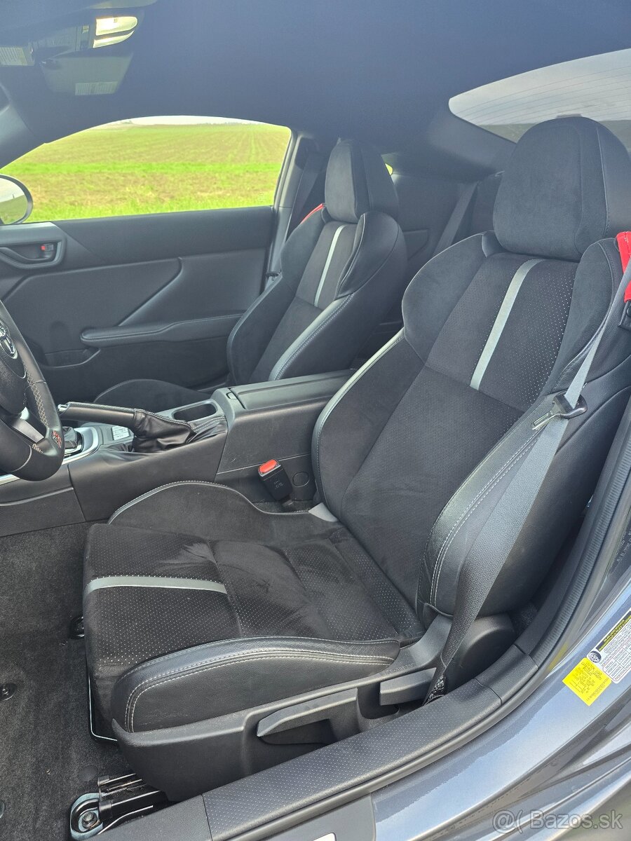 Toyota gr 86 Premium - 7