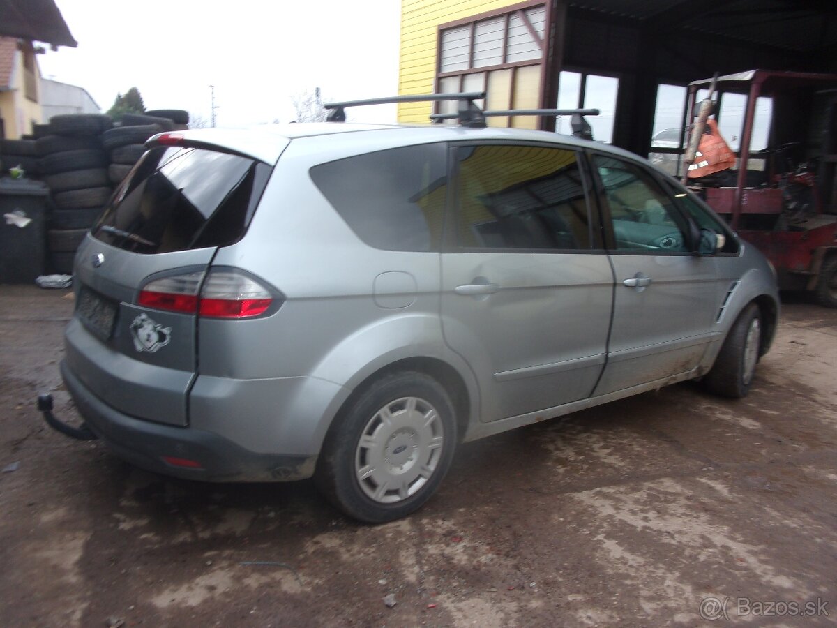 FORD S-MAX 2,0TDCI 120KW r v 2012 + 2008 - 7