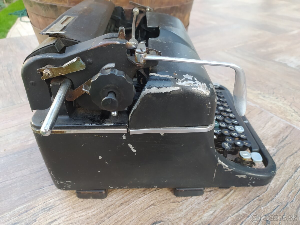 Zbrojovka Brno Historický písací stroj. - 7