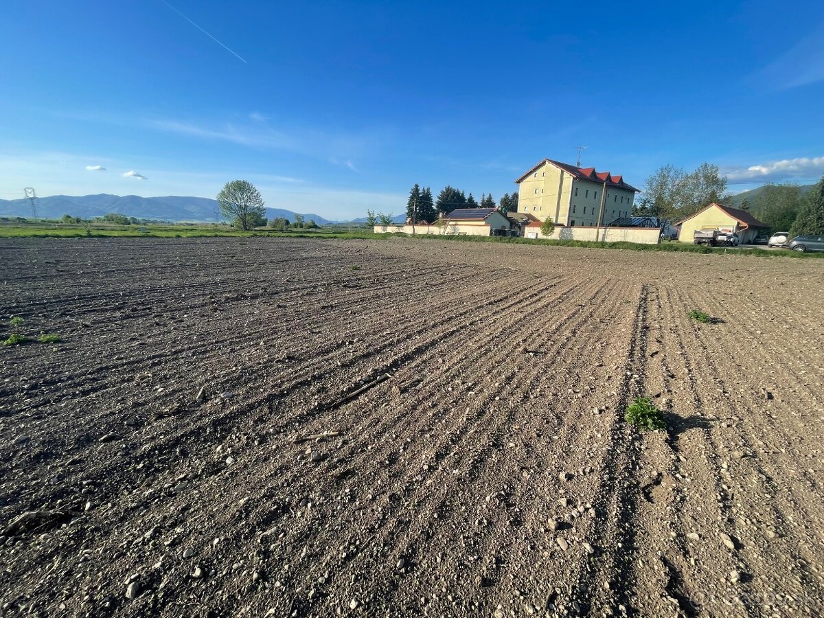 Atraktívny stavebný pozemok 922 m2 v obci Blatnica - 7