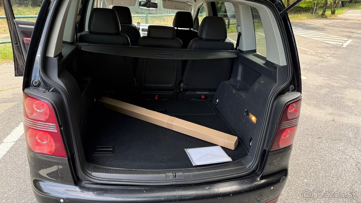 Predám VwTouran 2,0 TDI 103kw DSG 2007 - 7