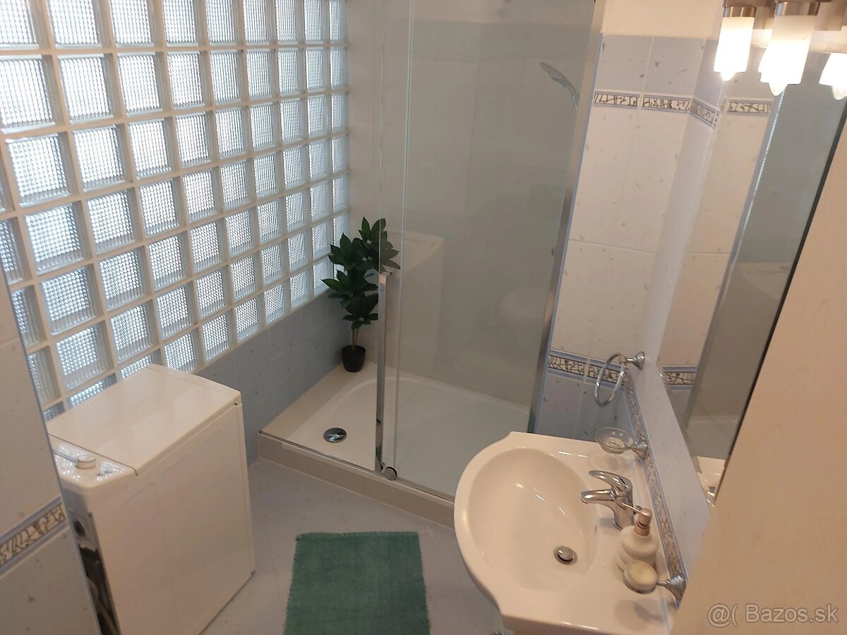 Realitný kancelária REALADR s.r.o. - 7