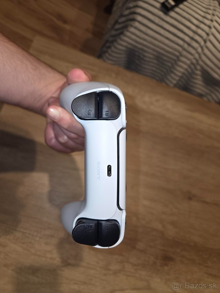 Predám PS5 CFI-1216A za 300€ - 7