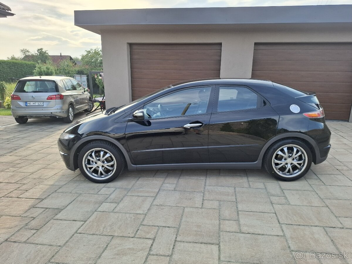 Honda Civic 8g, 1.4 benzin automat ufo - 7