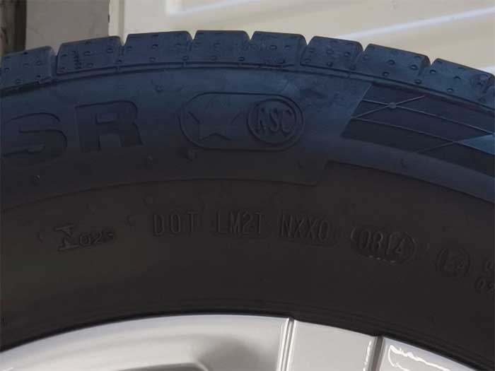 Predám disky s pneumatikami Continental 255/55 R18 - 7