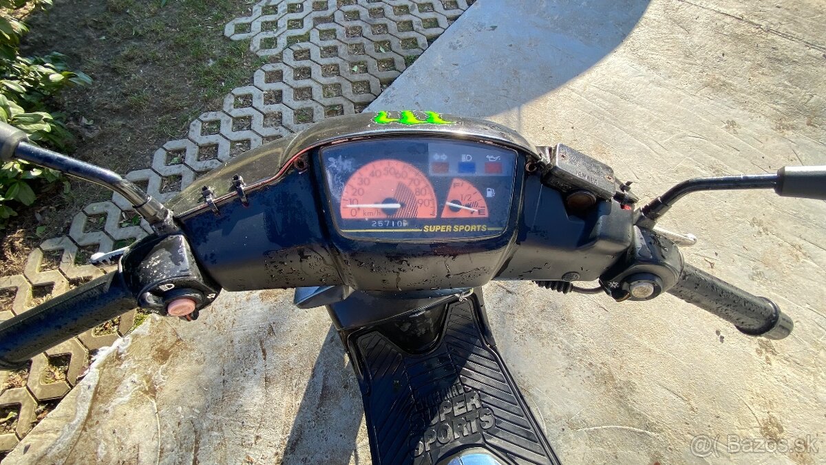 Yamaha MBK Target - 7