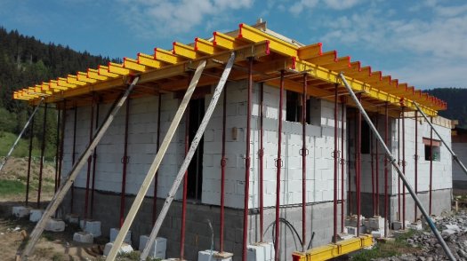 Prenajmem šalovacie stojky - 7