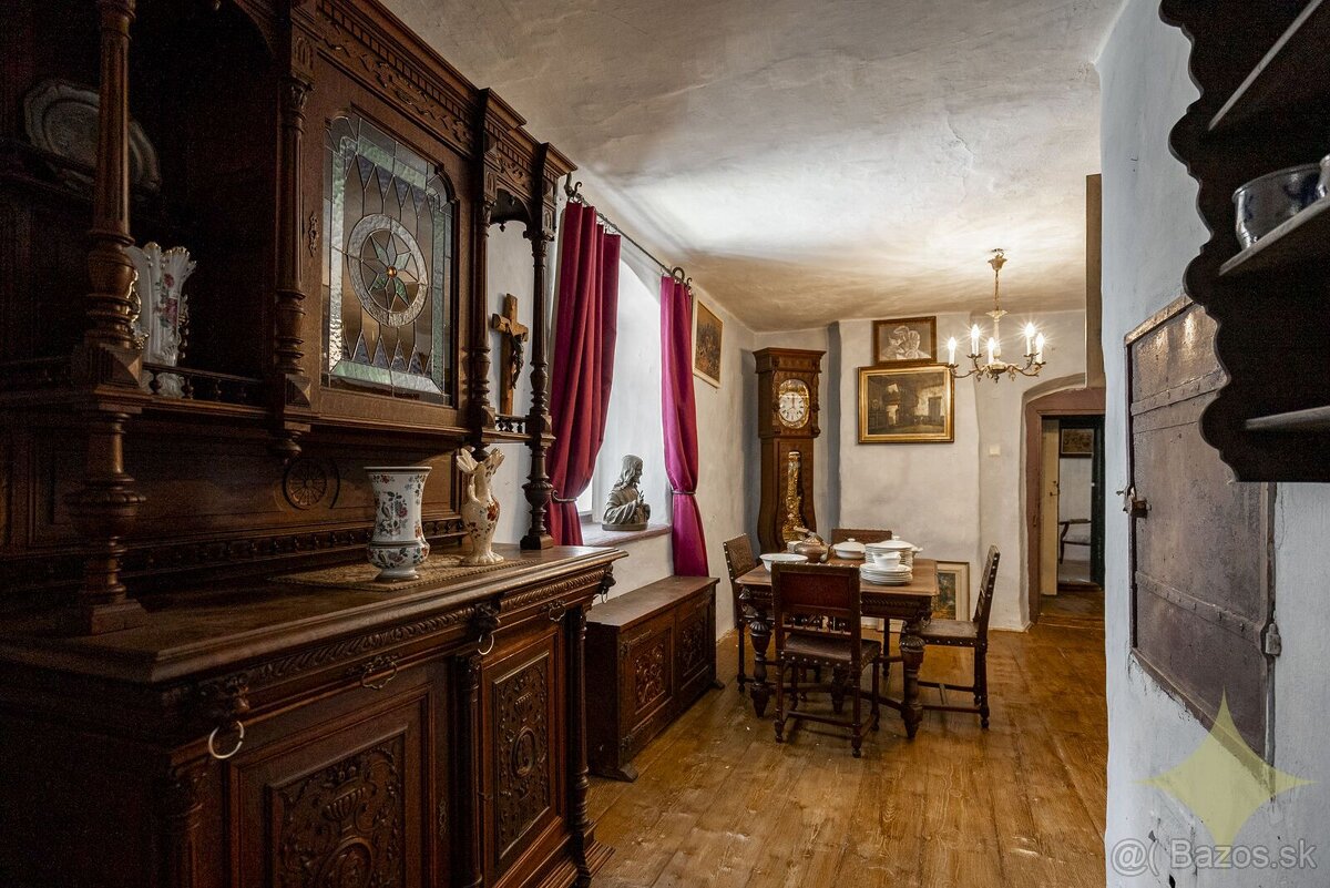 Historický rodinný dom v srdci obce Štiavnické Bane - 7