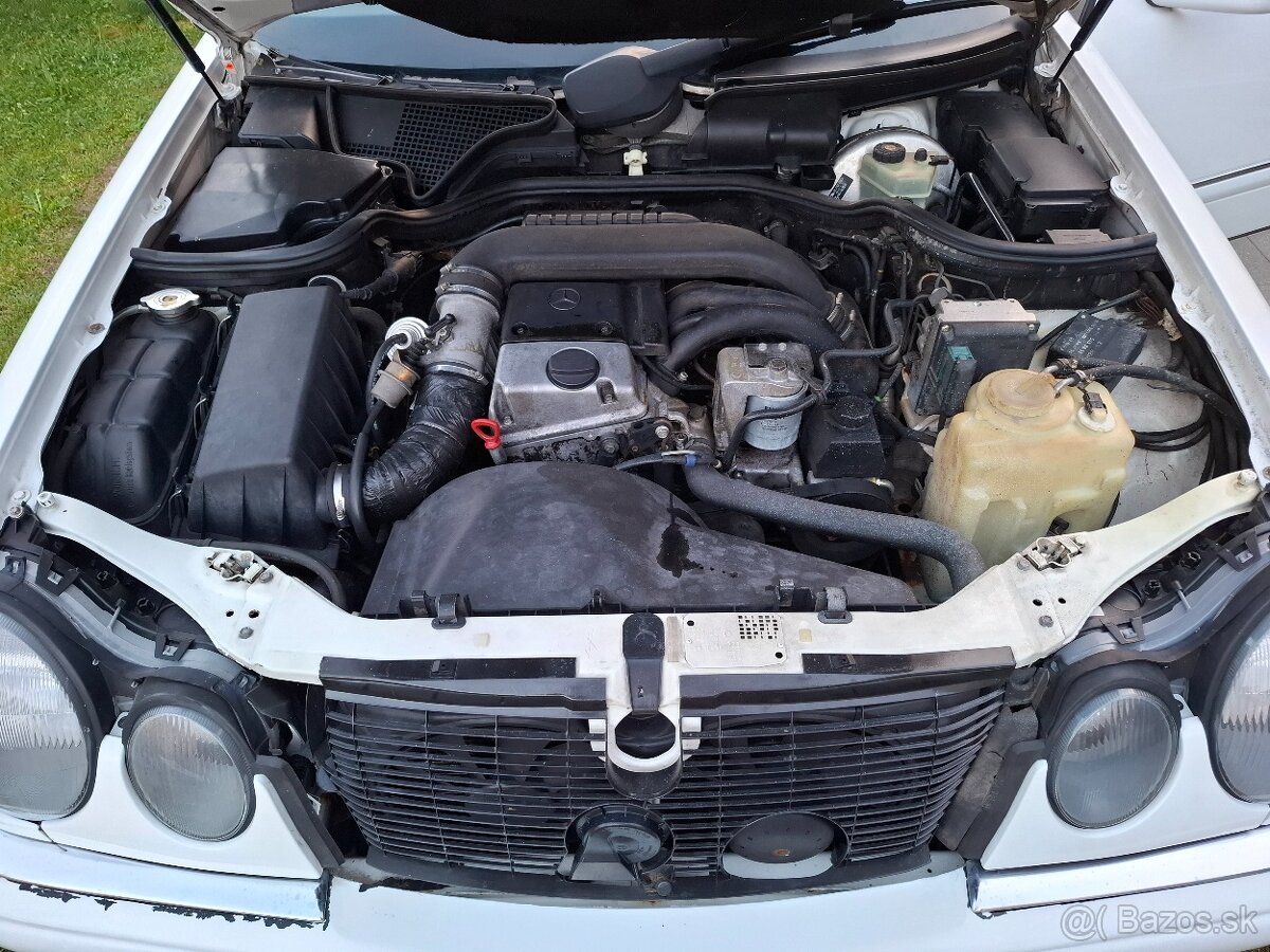 Mercedes benz - 7