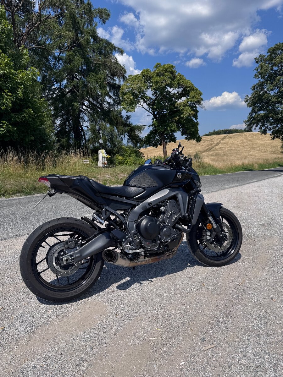 Yamaha mt09 2025 - 7