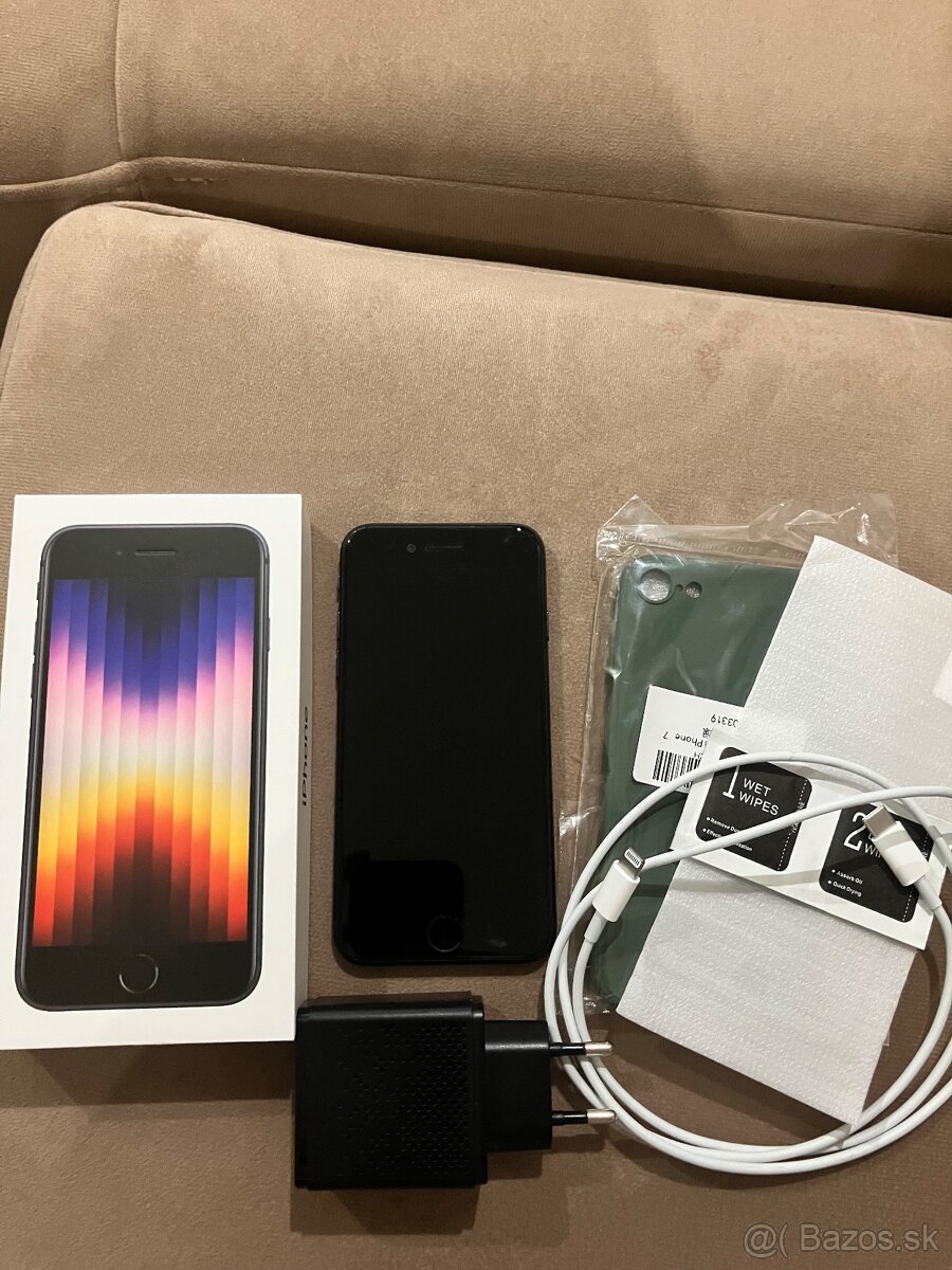 iPhone SE (2022) 128GB – Midnight čierna farba - 7