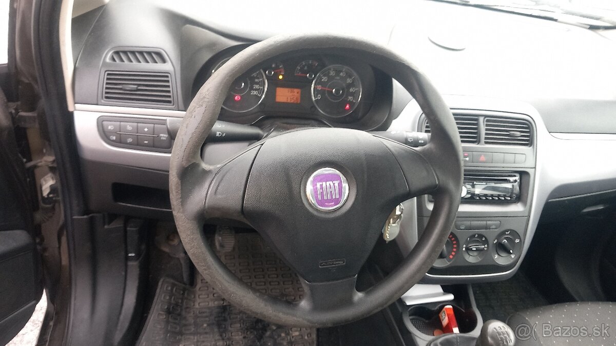 Predám Fiat punto 1.3jet 2009 - 7