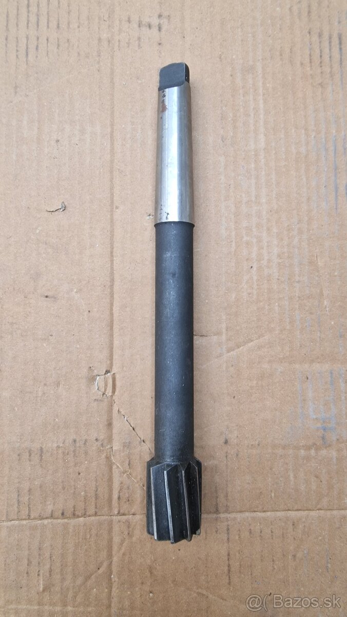 Predám rôzne druhy nástrojov na obrábanie kovov - 7