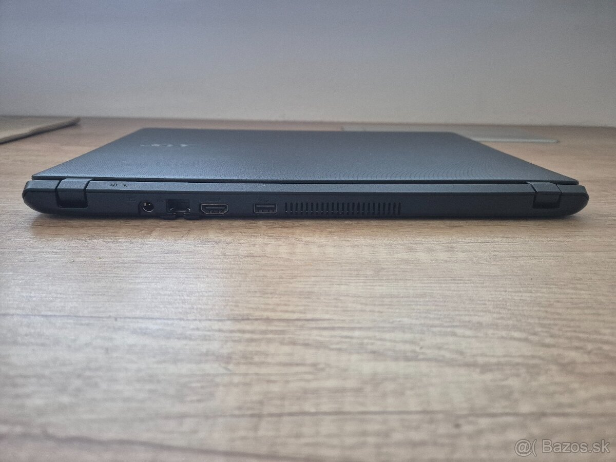 Acer ES1-311-C1FH /Intel Celeron N2840/4GB RAM/HD/240GB SSD - 7