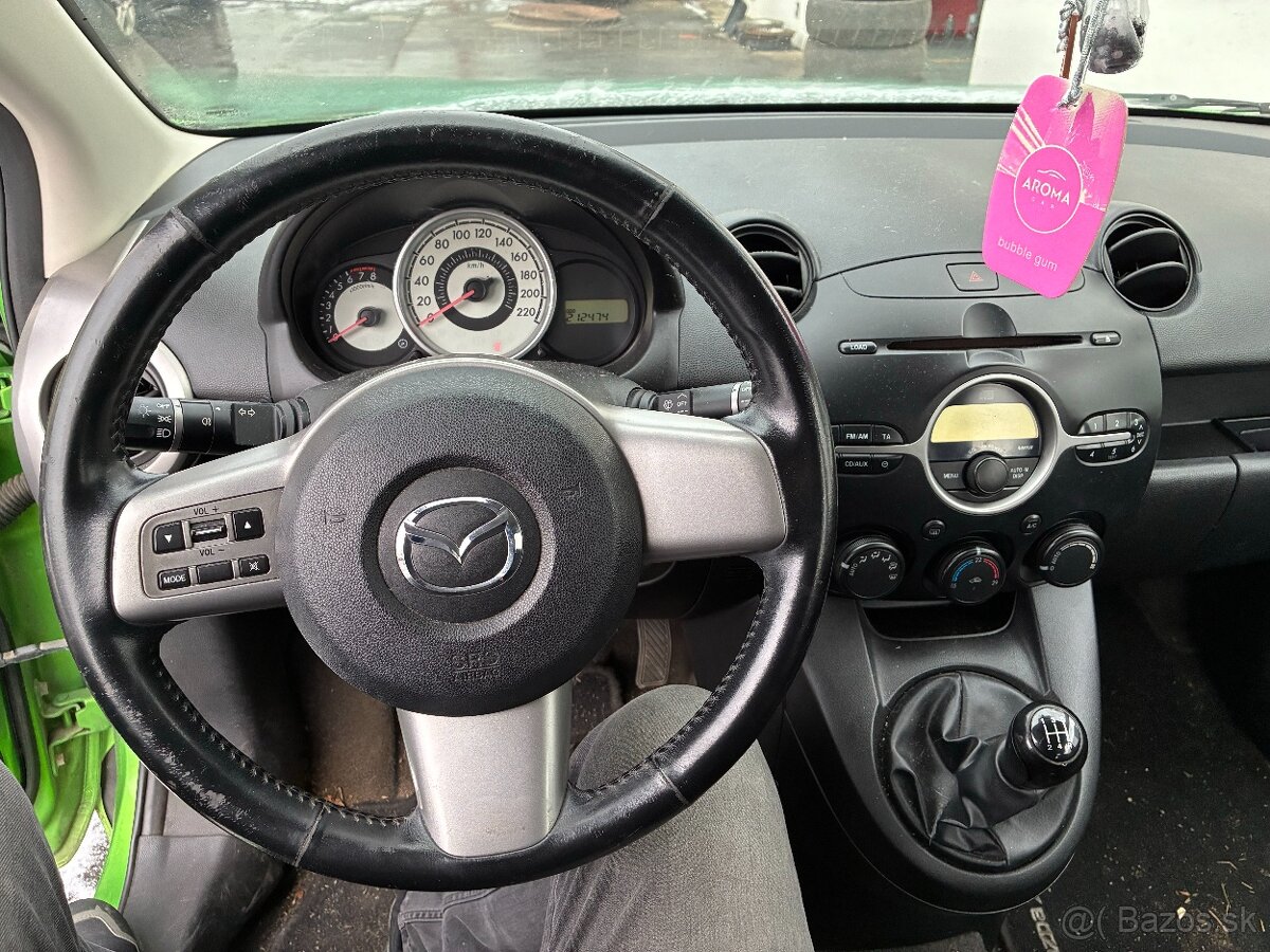 Mazda 2 / 2008 - 7