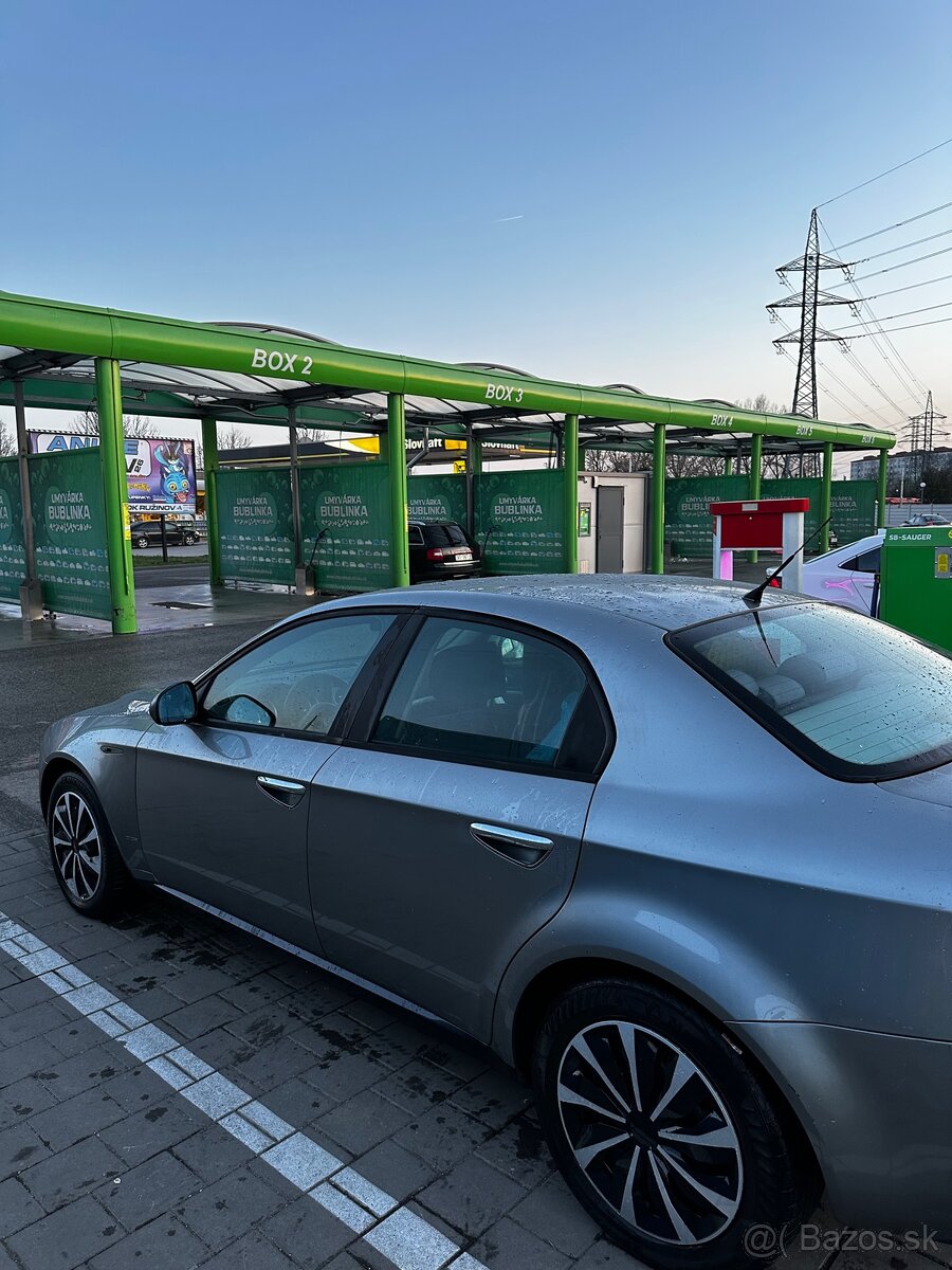 Alfa Rómeo 159 1.9 jtdm 85kw - 7