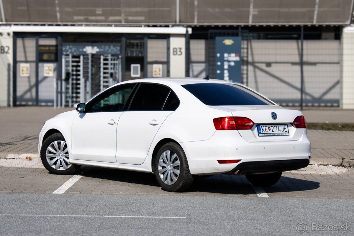Volkswagen Jetta 1.6 TDi / 77 kW / 2013 - 7