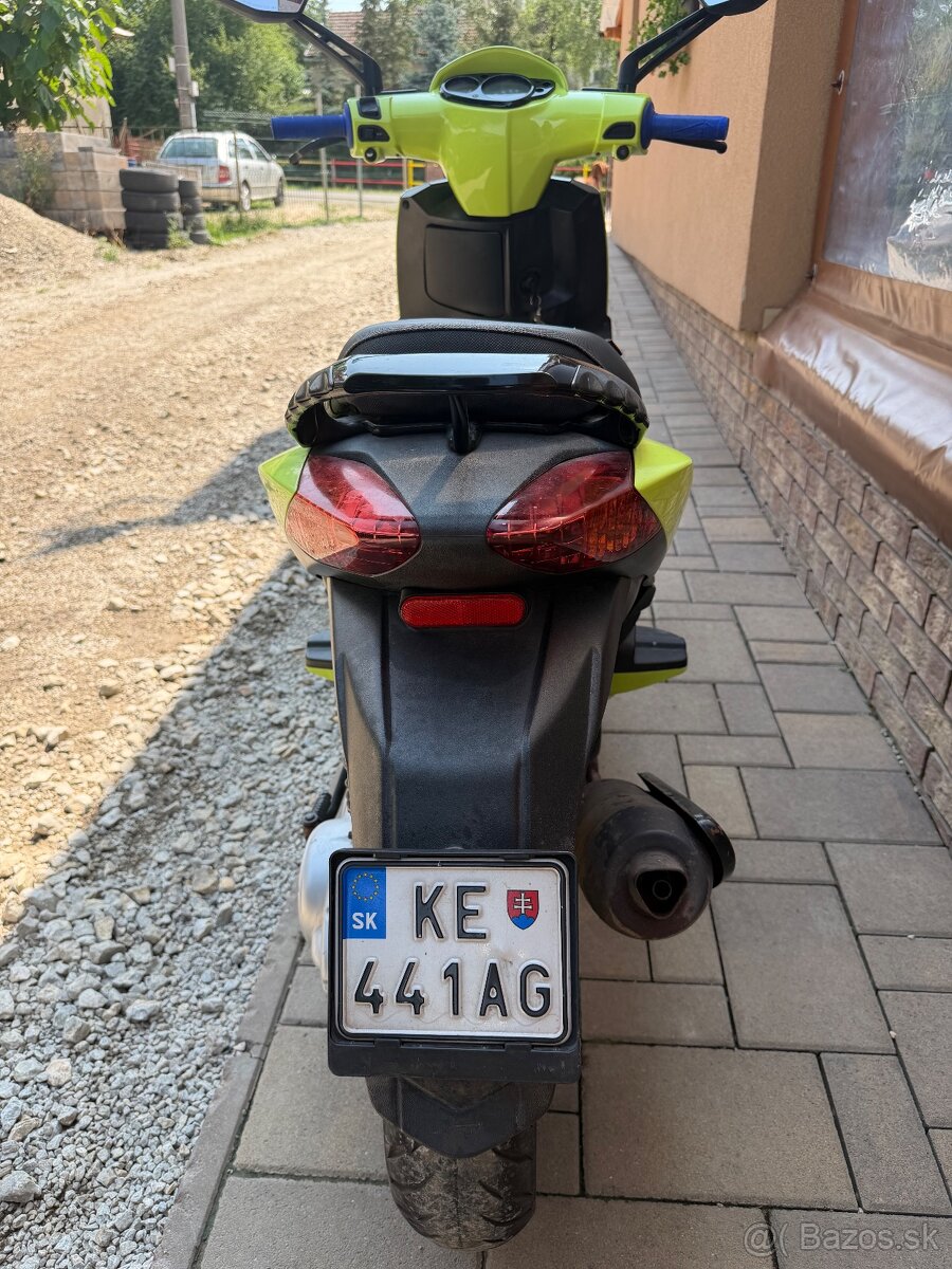 Aprilia sr50 - 7