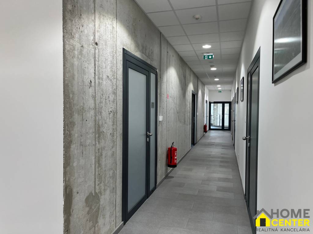 PRENÁJOM kancelárií v lukratívnej budove, Hadovská cesta, Ko - 7