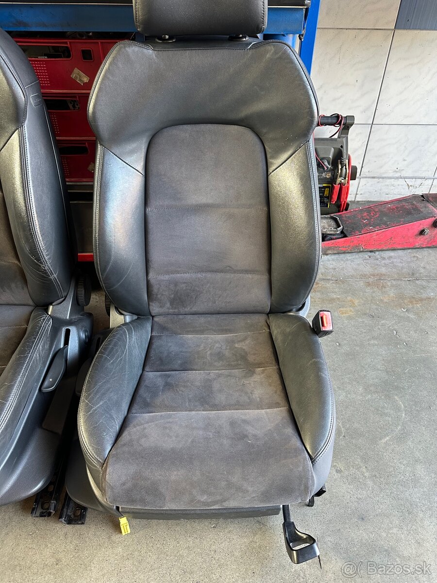 Sedačky Audi a3 8p - 7