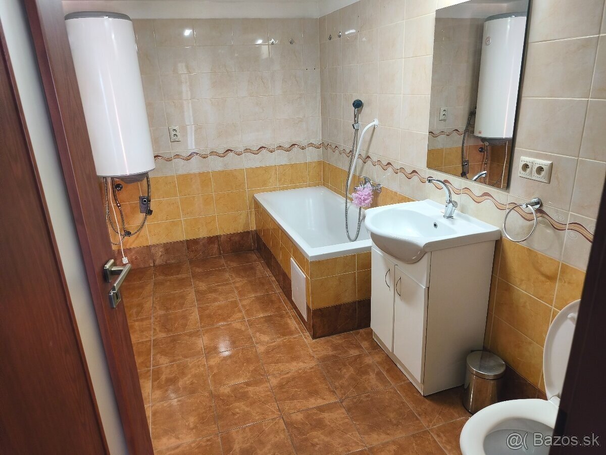 RD Černova, A.Hlinku51, Majitel - 7