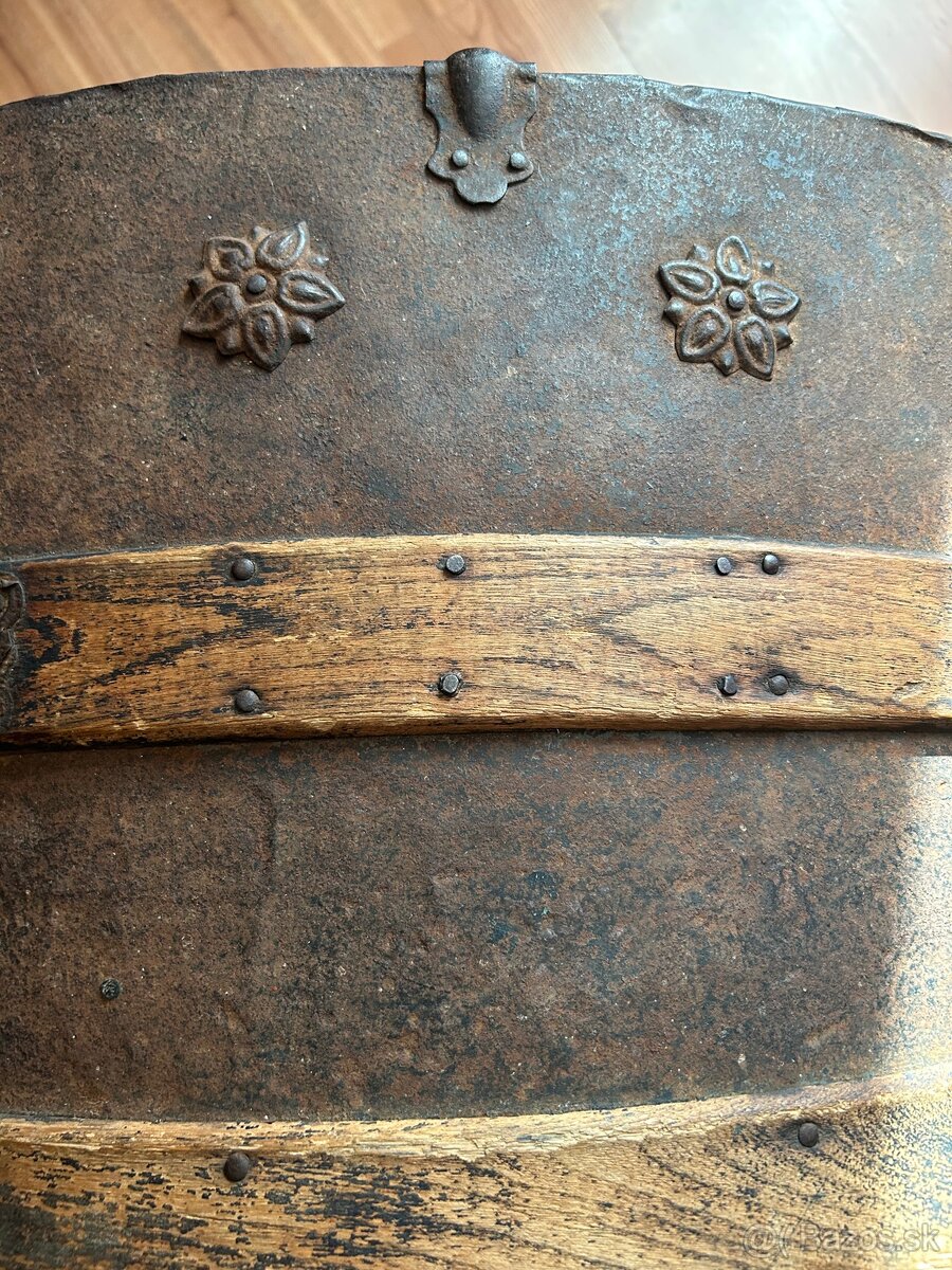 Starožitný lodný kufor - 7