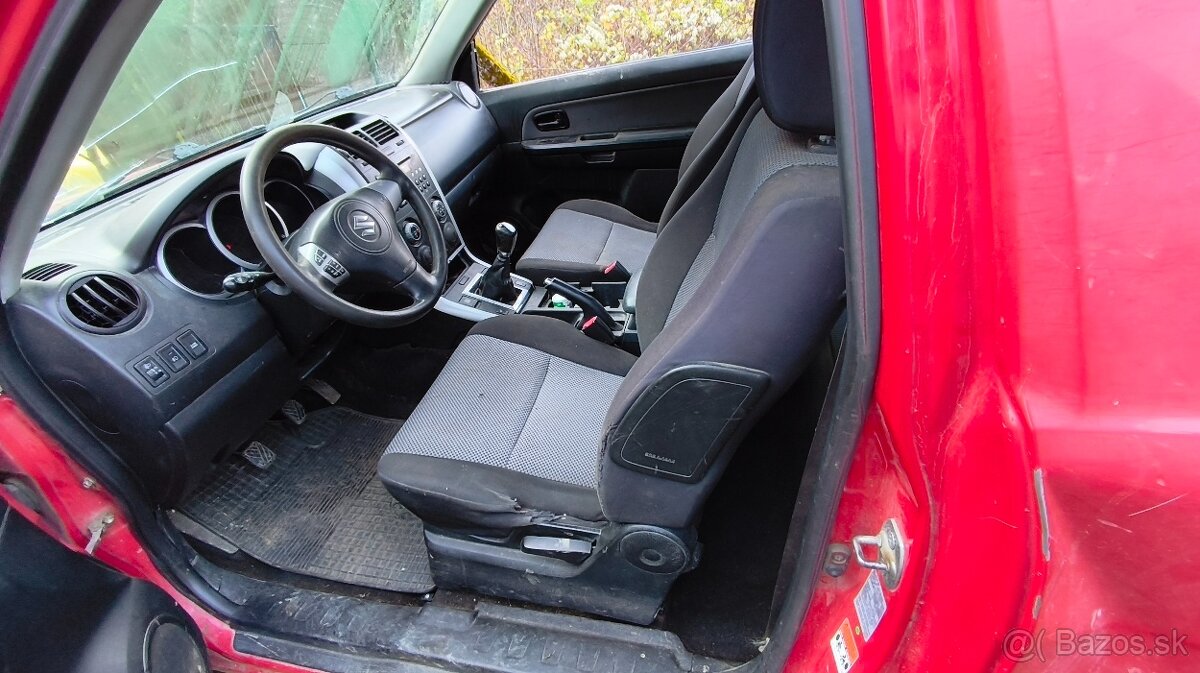 Suzuki Grand Vitara 1.6 JT - 7